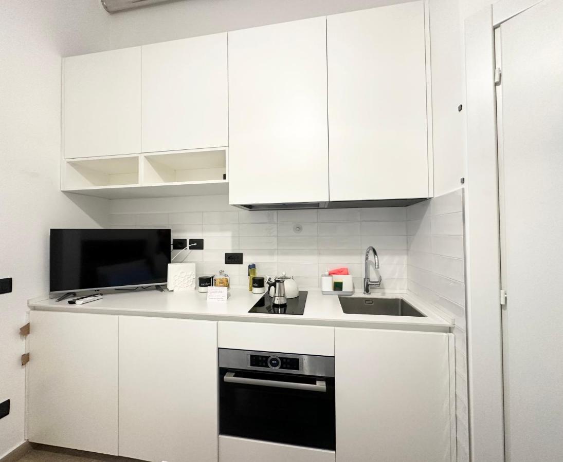 Small House Near The Station Milan Extérieur photo