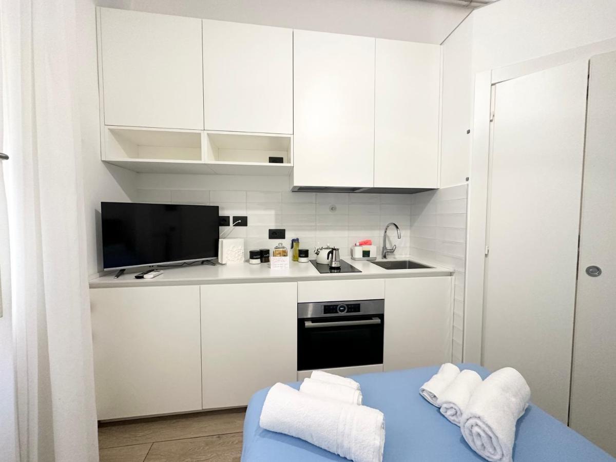 Small House Near The Station Milan Extérieur photo